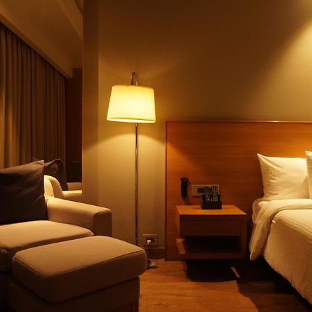 Hotel Kiranshree Grand Guwahati Zewnętrze zdjęcie