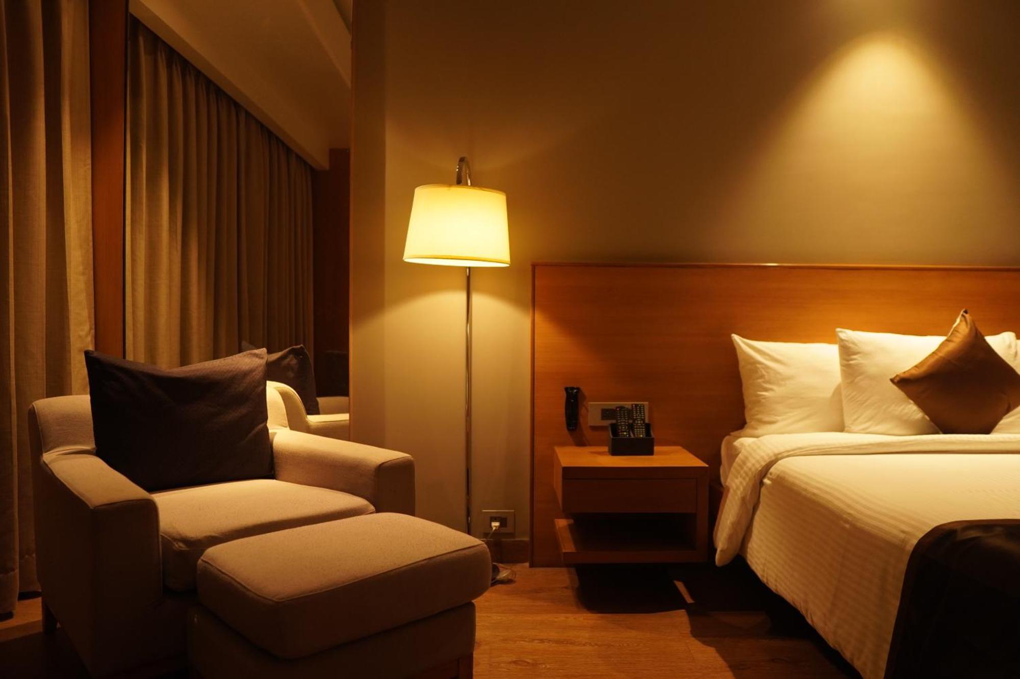 Hotel Kiranshree Grand Guwahati Zewnętrze zdjęcie