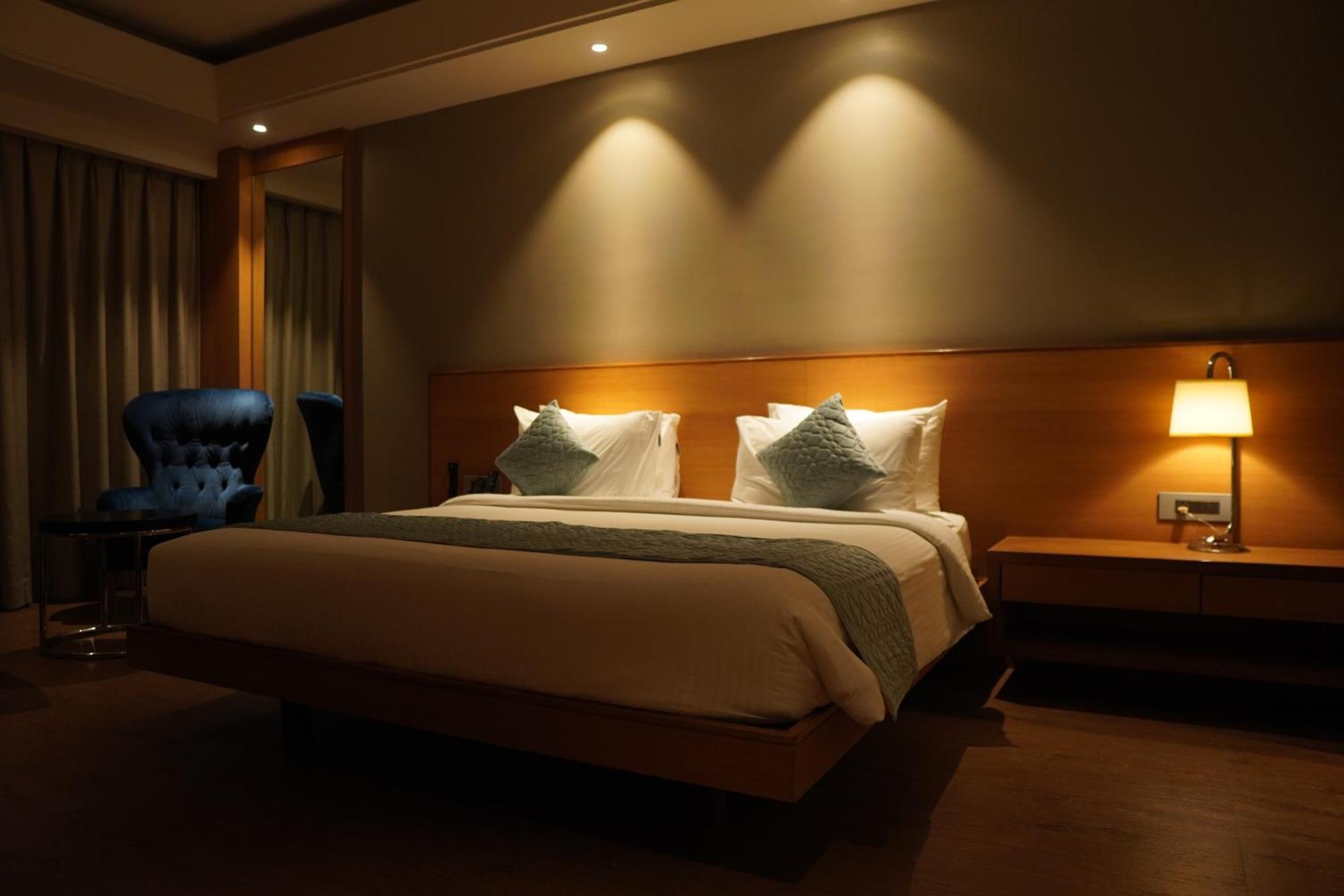 Hotel Kiranshree Grand Guwahati Zewnętrze zdjęcie